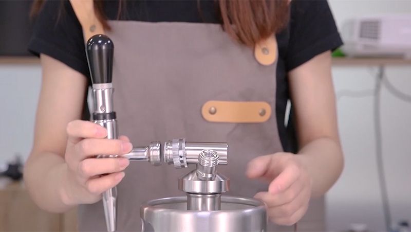 ナイトロコーヒーメーカー
